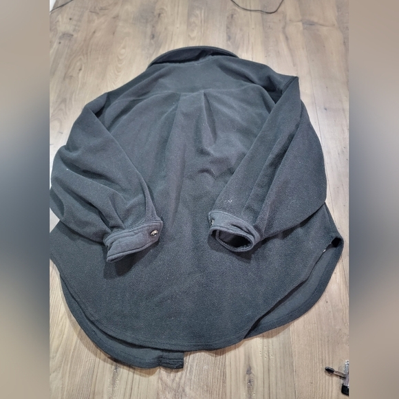 BiBi Black Fleece Shacket size medium - Picture 3 of 5